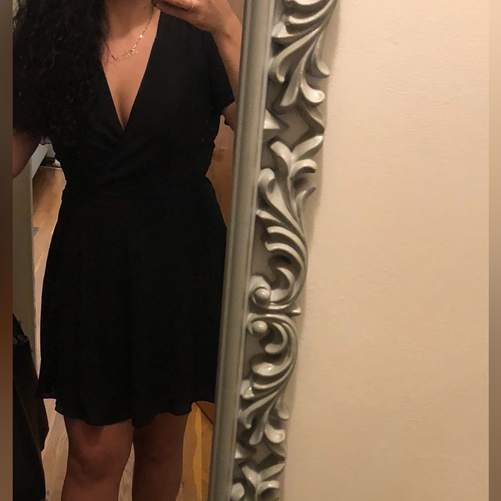 Gorgeous little black dress